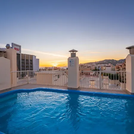Solset Bajo A Lejlighed Nerja