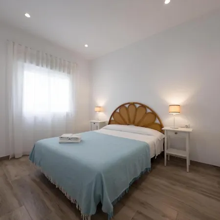 Апартаменти Solset Bajo A