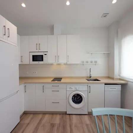 Апартаменти Solset Bajo A *